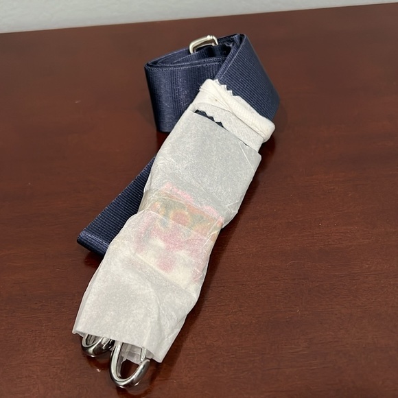 Vera Bradley Lighten Up Expandable Travel Bag Rio Squiggle - Picture 11 of 11